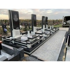 Масштабный семейный мемориальный комплекс из комбинированного гранита